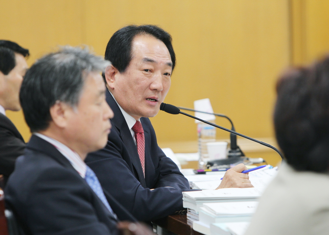 2012 행정사무감사  - 6
