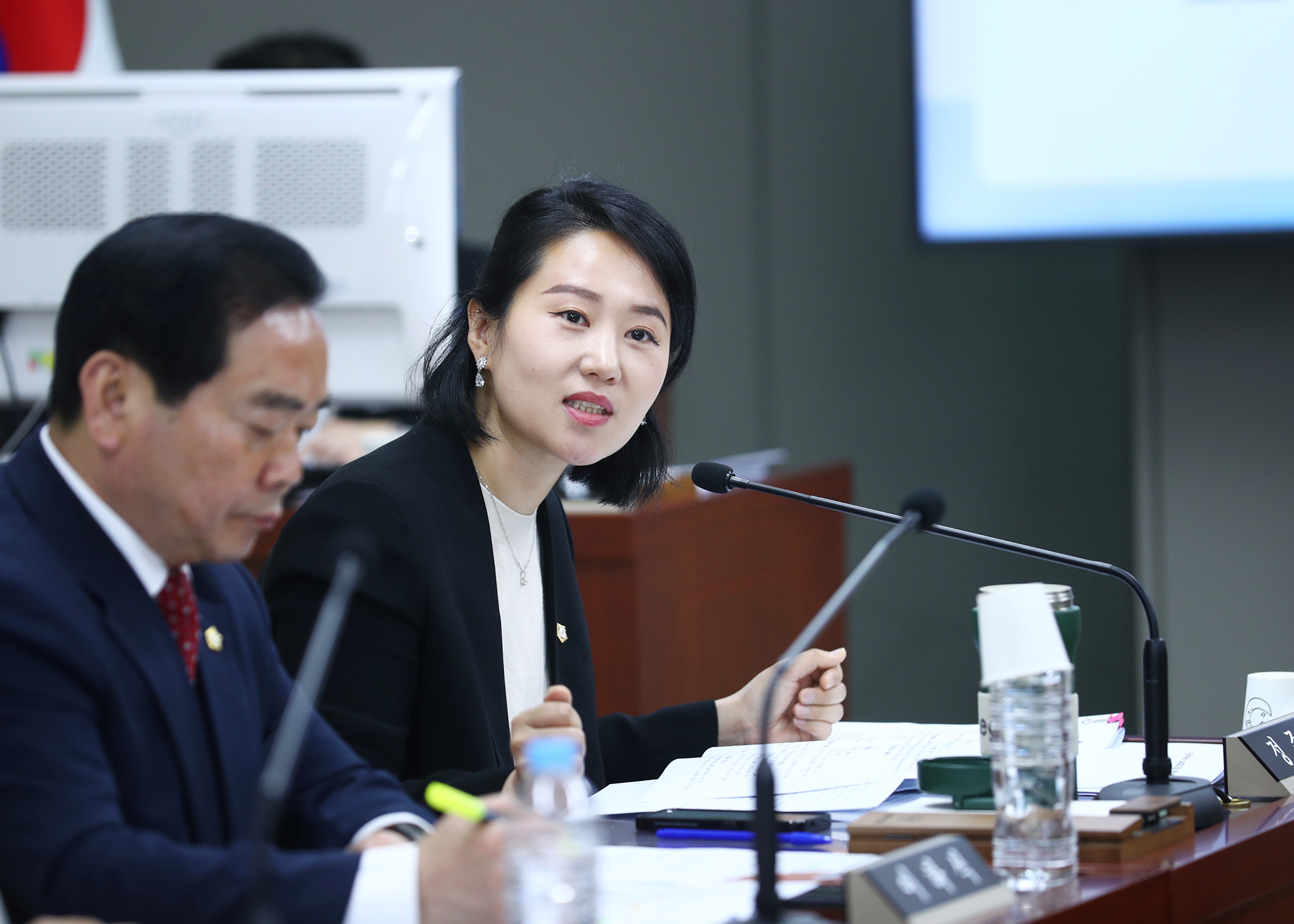 제321회 임시회 행정교육위원회 - 2
