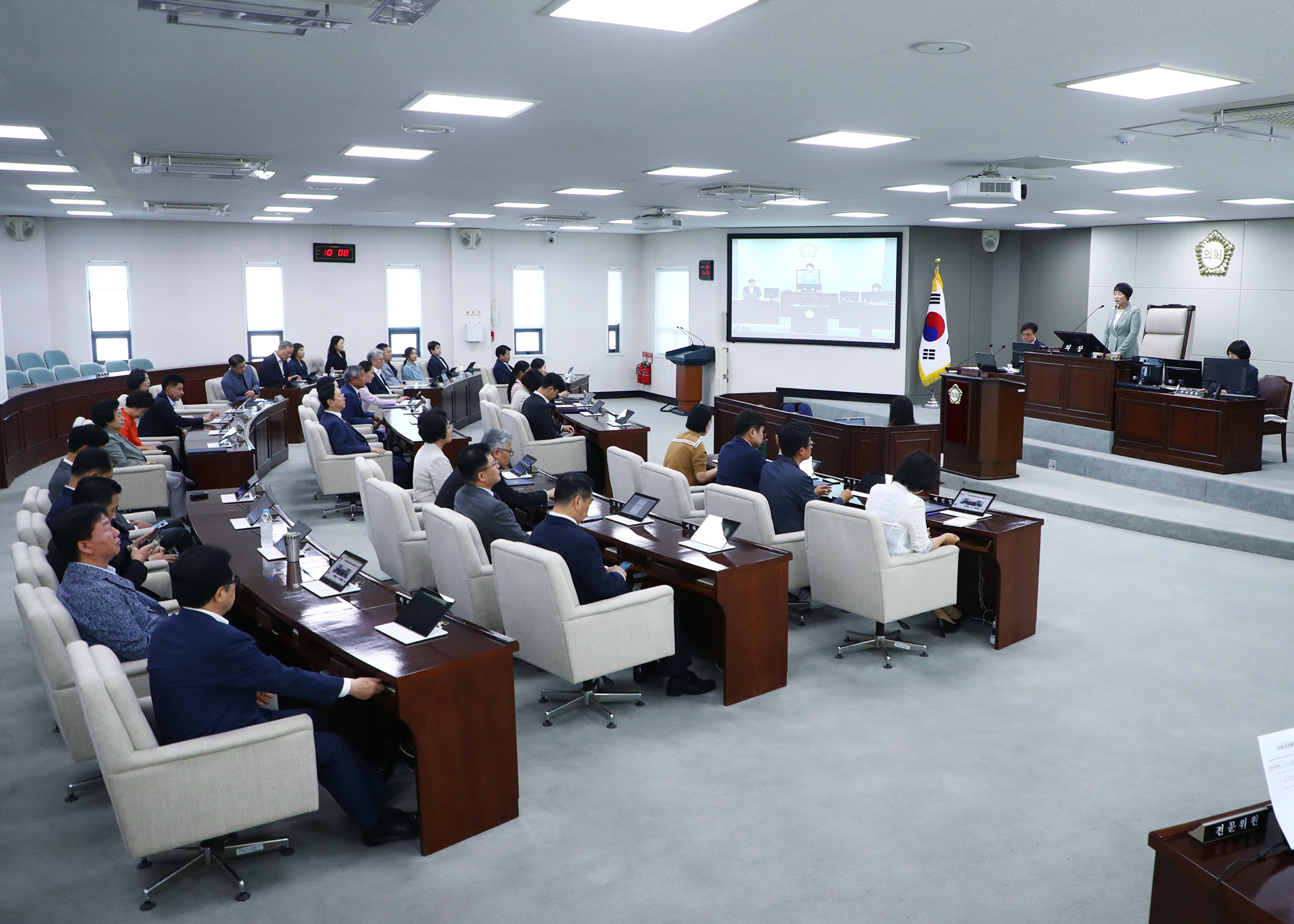 제323회 정례회 개회 - 9