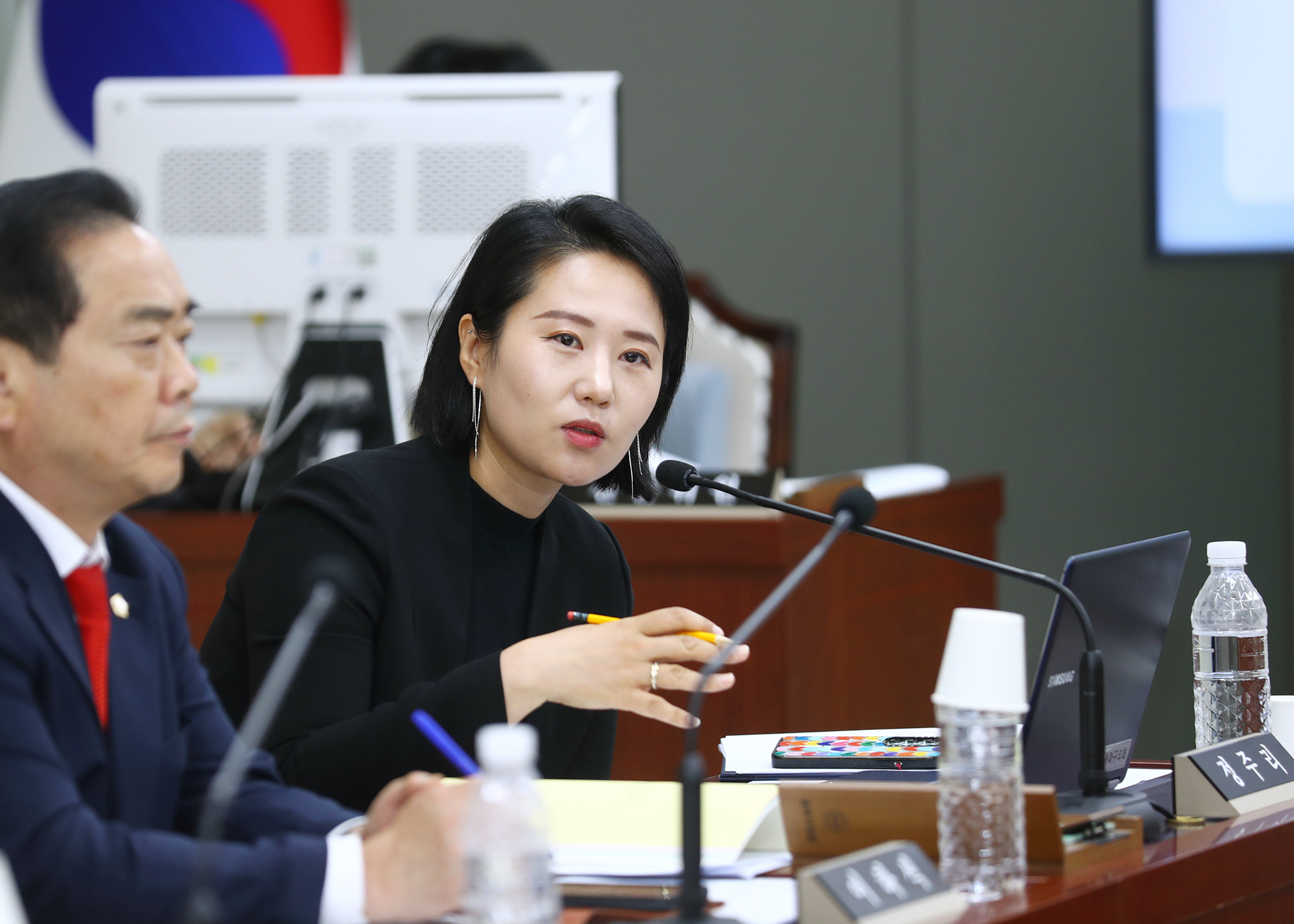 제324회 임시회 행정교육위원회 - 2