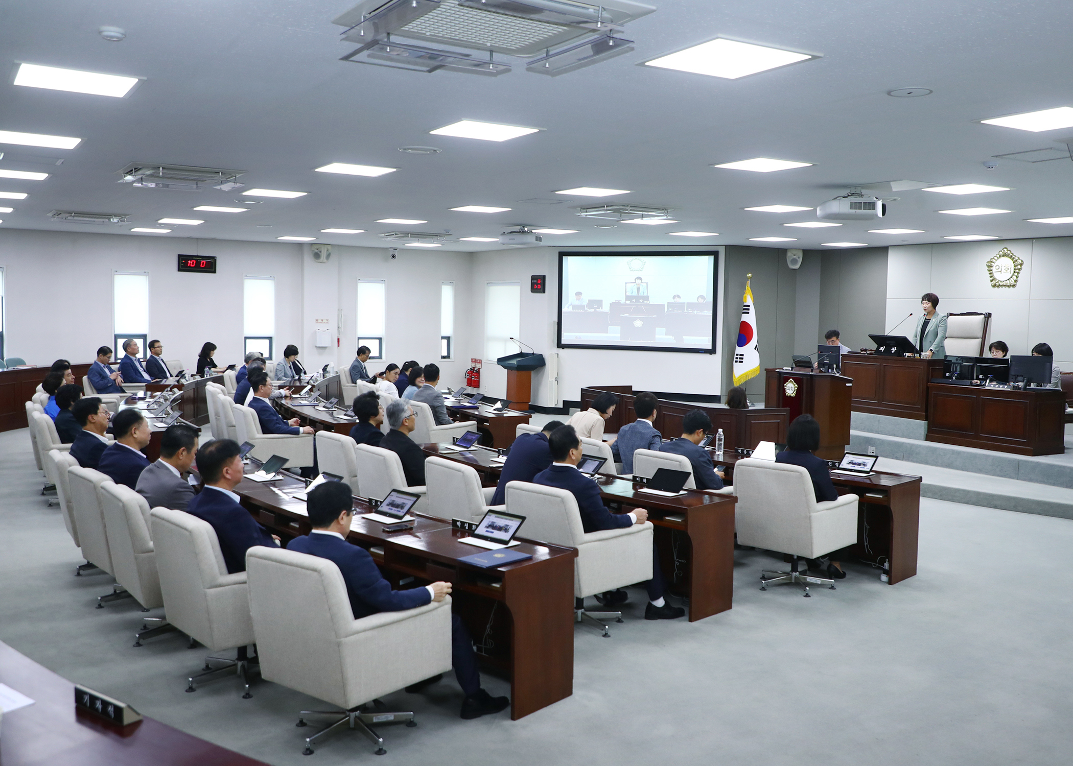 제325회 임시회 폐회 - 2