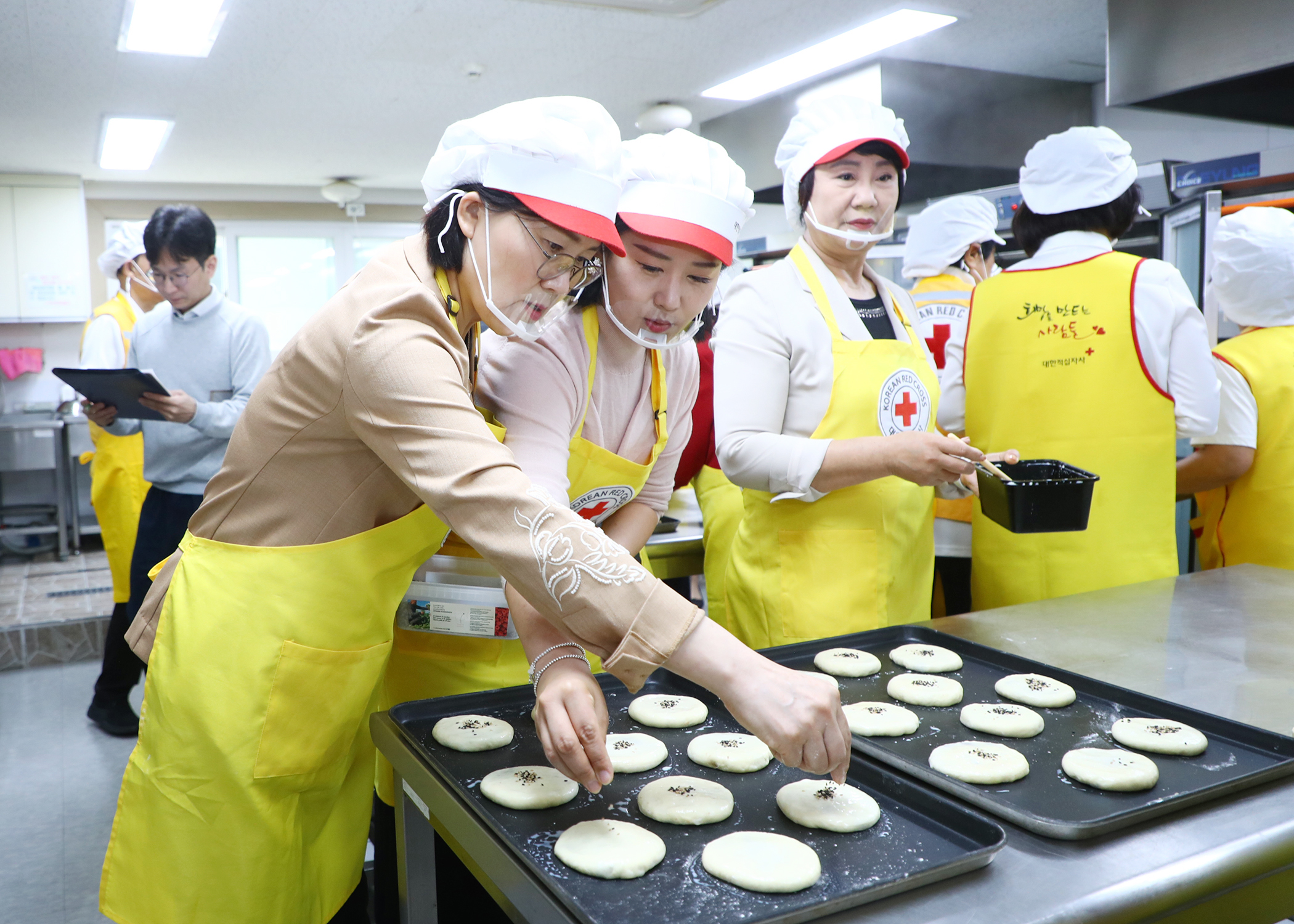 대한적십자사 창립120주년 기념 셀럽 일일피티시에 봉사 참석 - 12