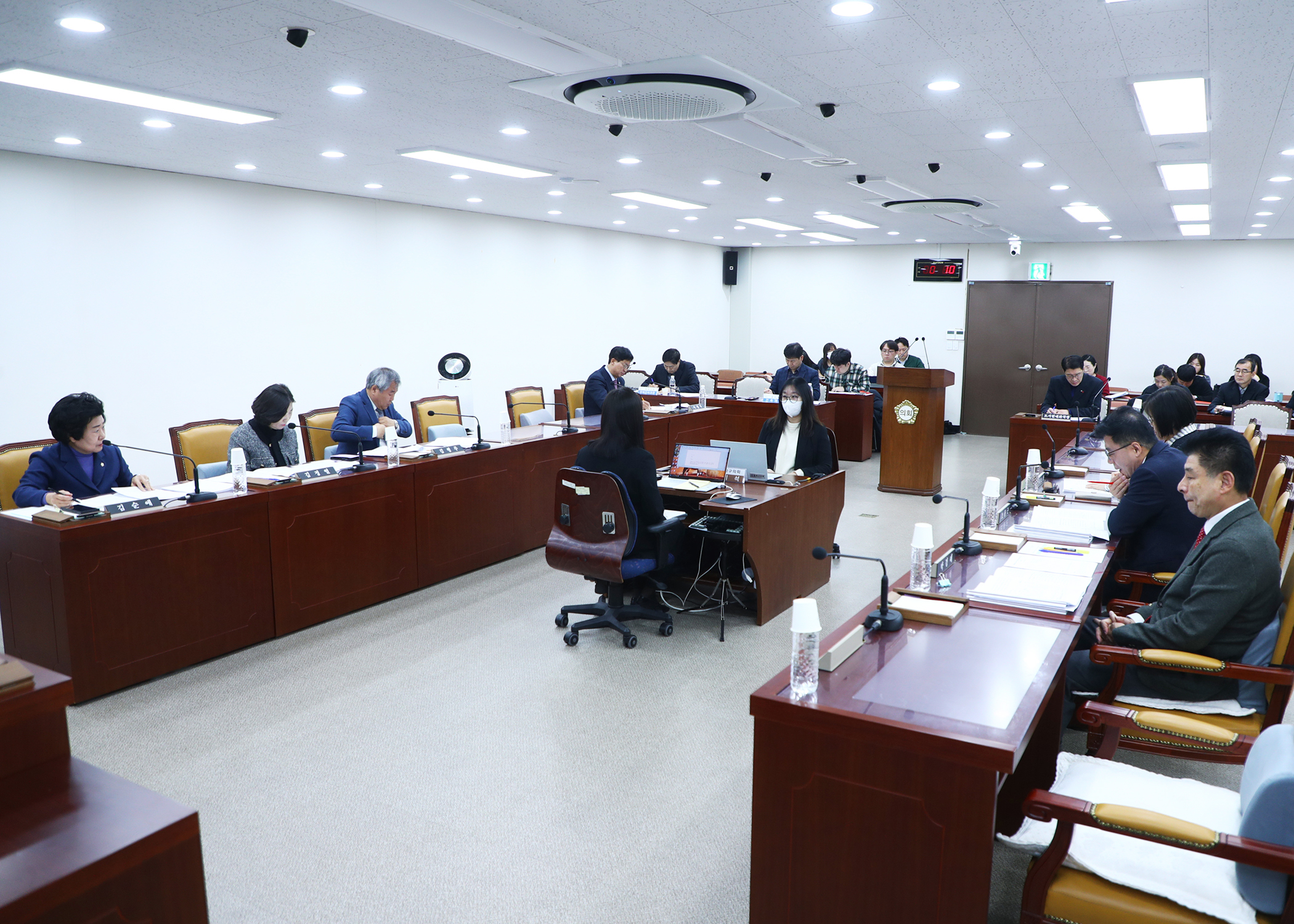 제327회 정례회 도시건설위원회 - 4