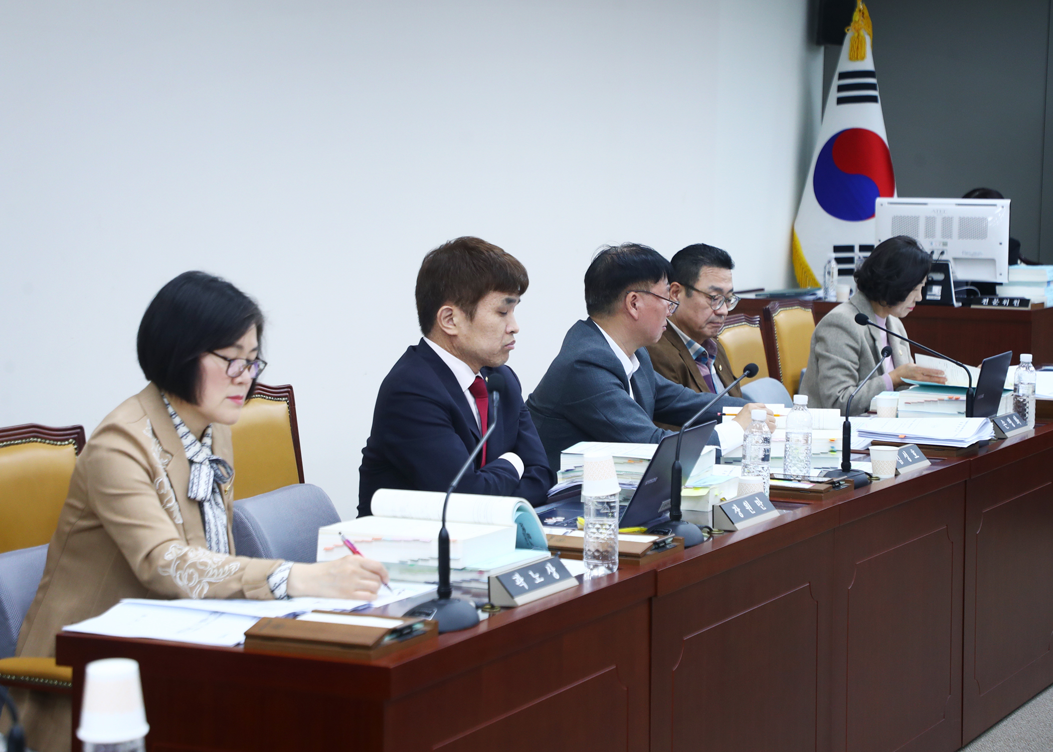 제327회 정례회 예산결산특별위원회 - 2