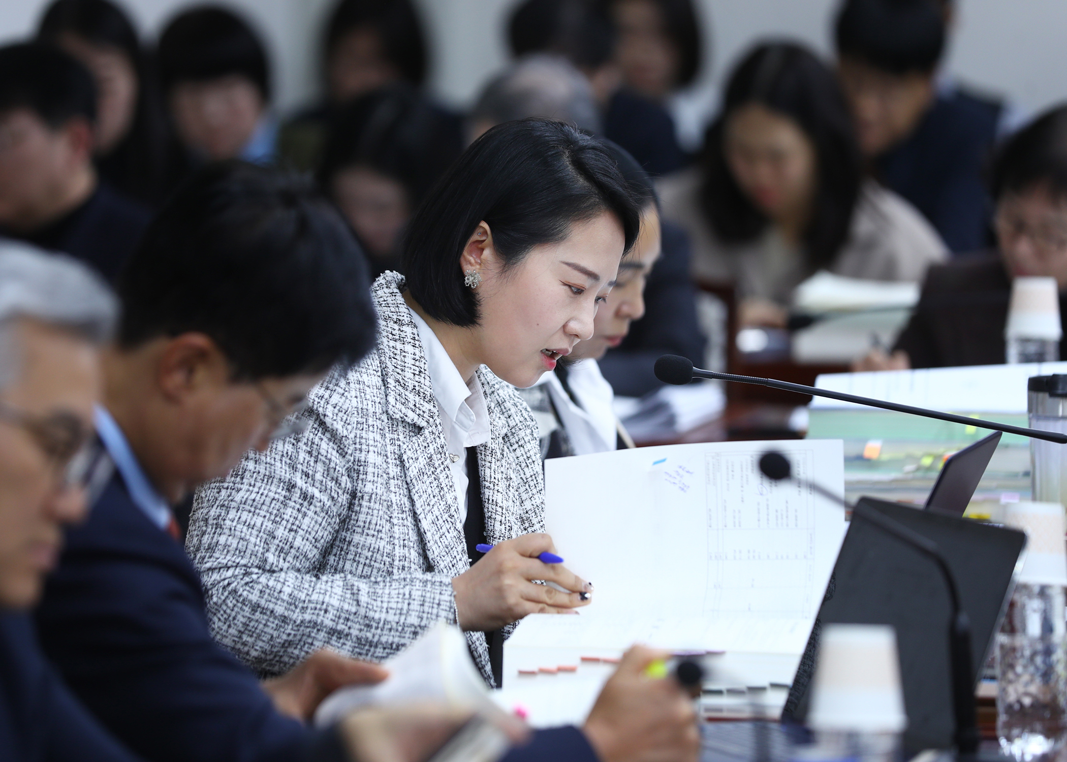 제327회 정례회 예산결산특별위원회 - 2