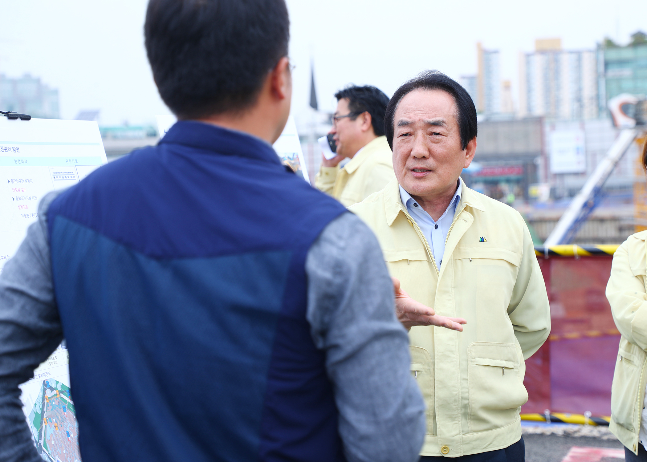 도시건설위원회 거여2-1,2-2구역 현장방문 - 12