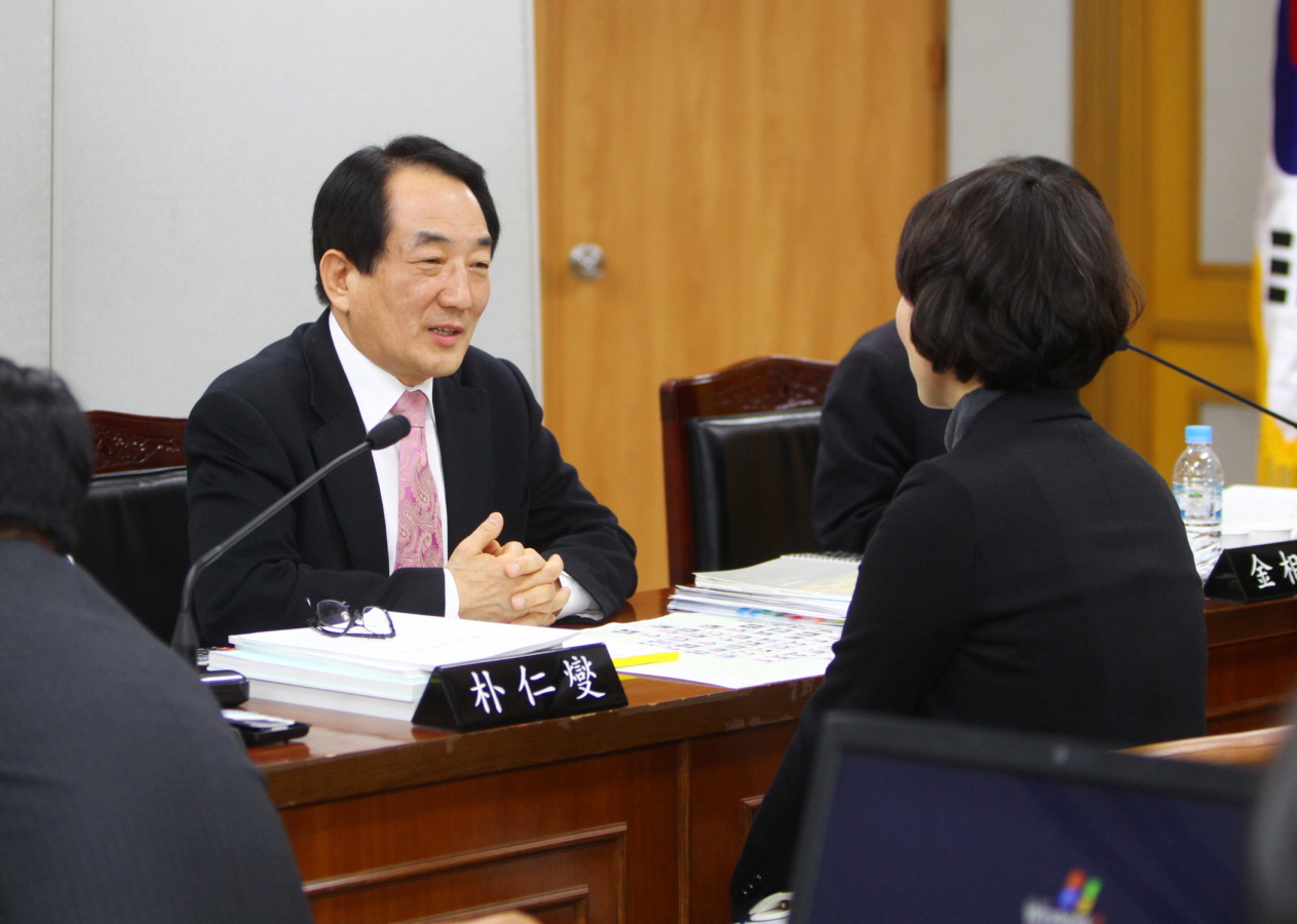 2013 행정사무감사 1일차 - 2