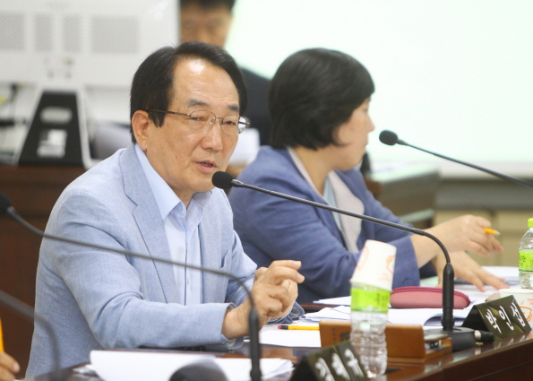 제243회 임시회 재정복지위원회 회의 - 1