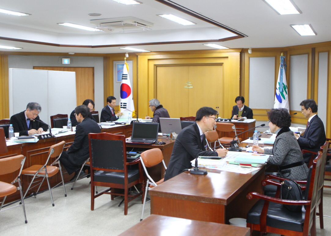 2013 행정사무감사 1일차 - 3