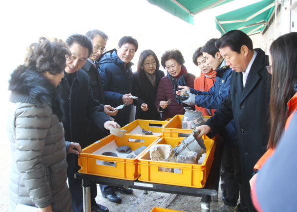 행정보건위원회 현장방문(몽촌토성 내성농장부지 및 외측일원 발굴조사) - 3