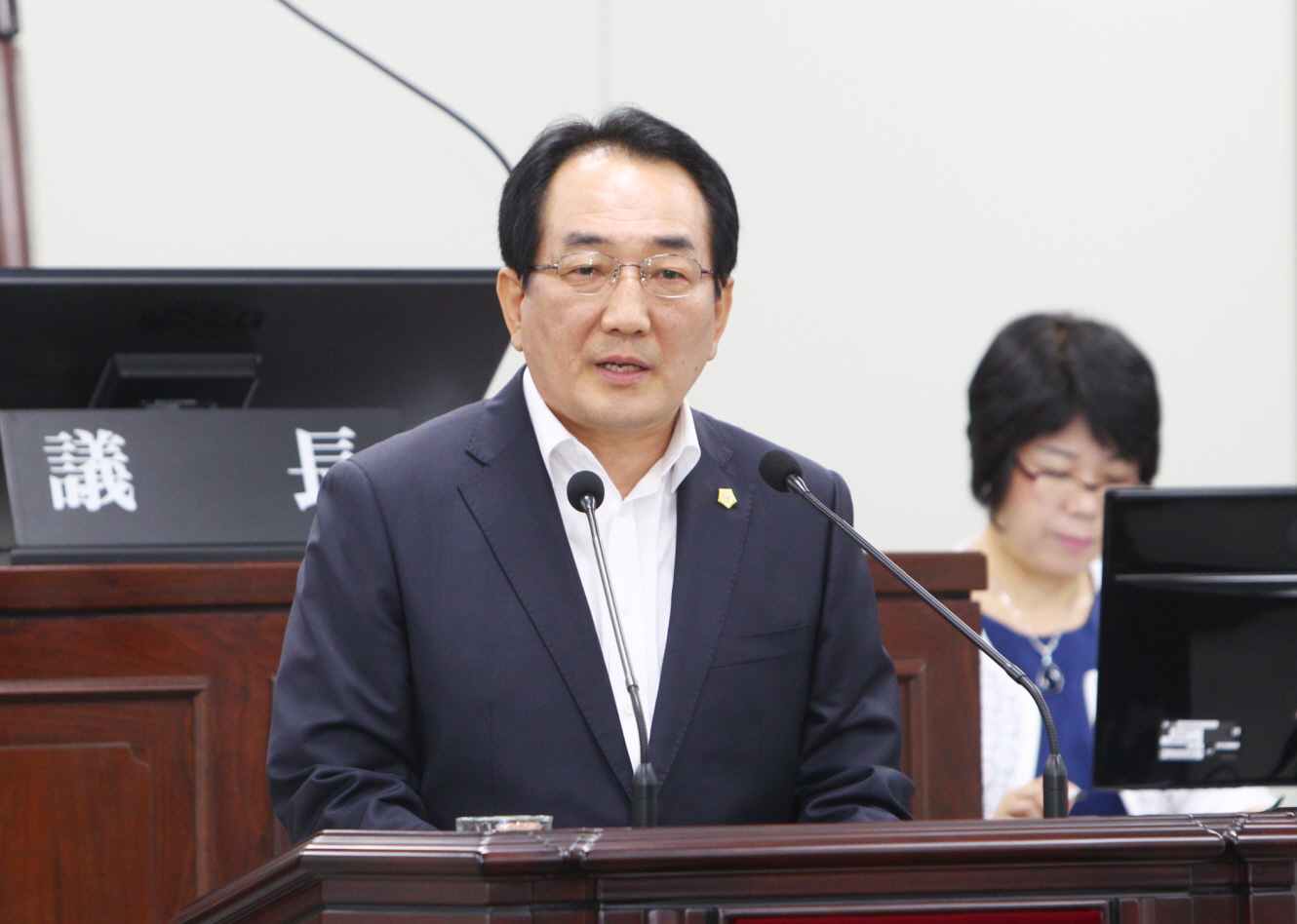 제210회 정례회 본회의 개회 - 1