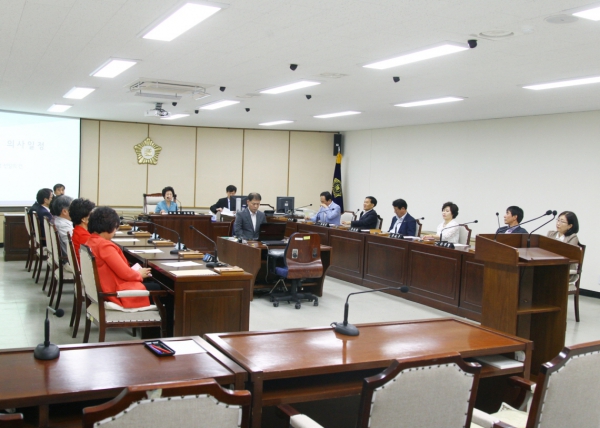 제221회 정례회 예산결산특별위원회