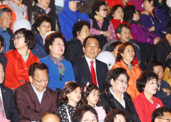 2015년 석촌호수 벚꽃 축제 