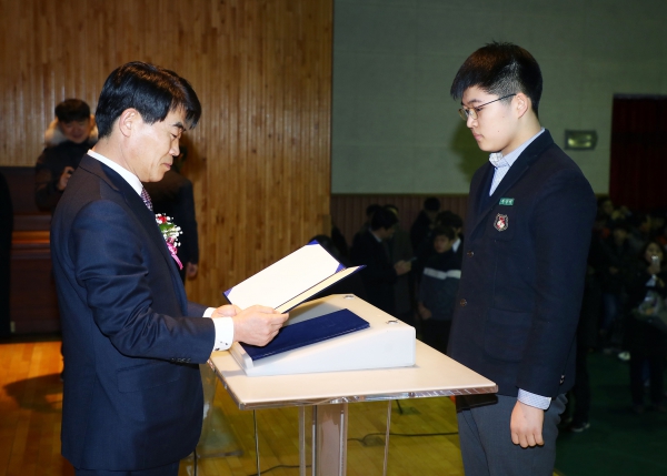 신천중학교 졸업