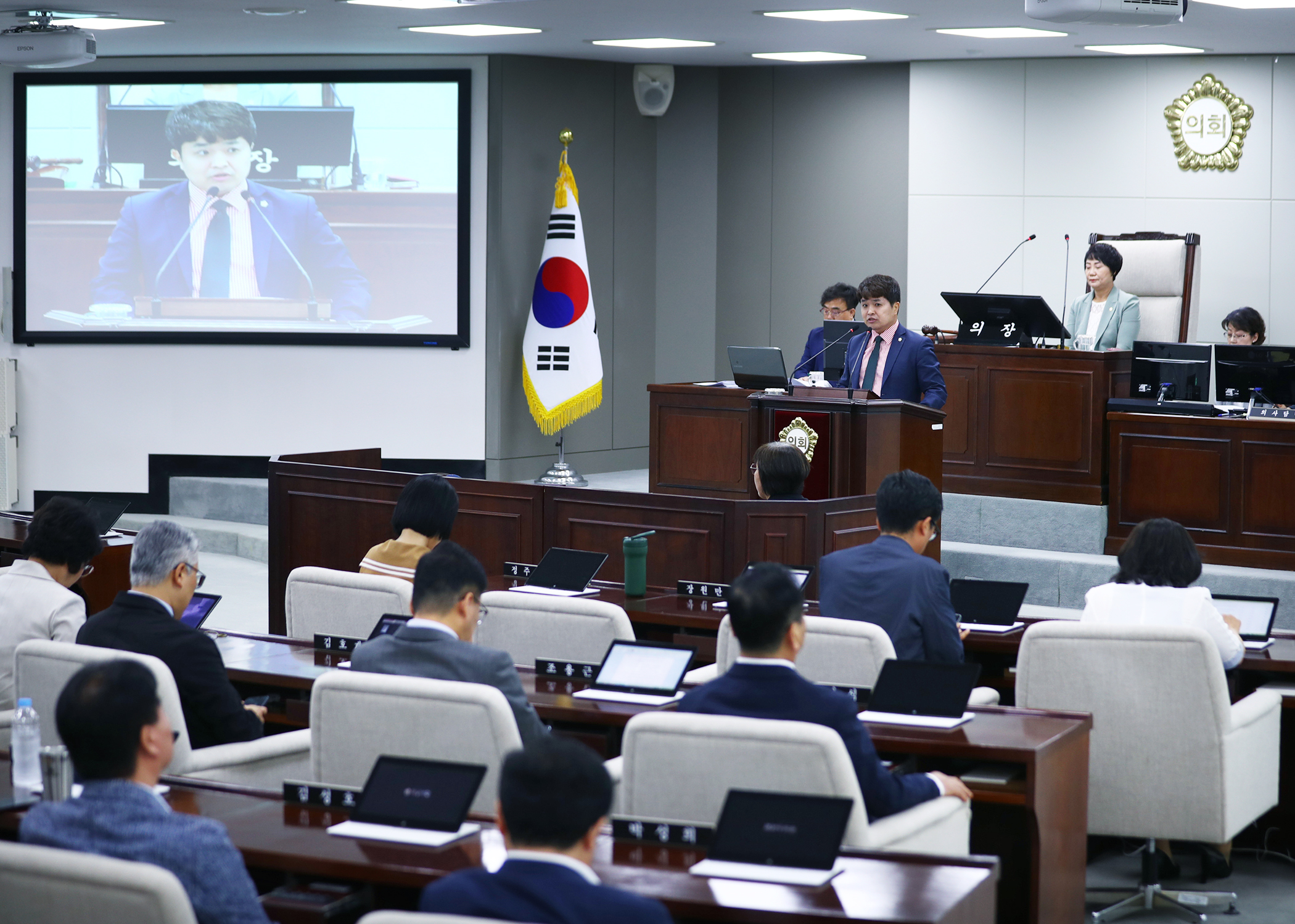 제323회 정례회 개회 - 3