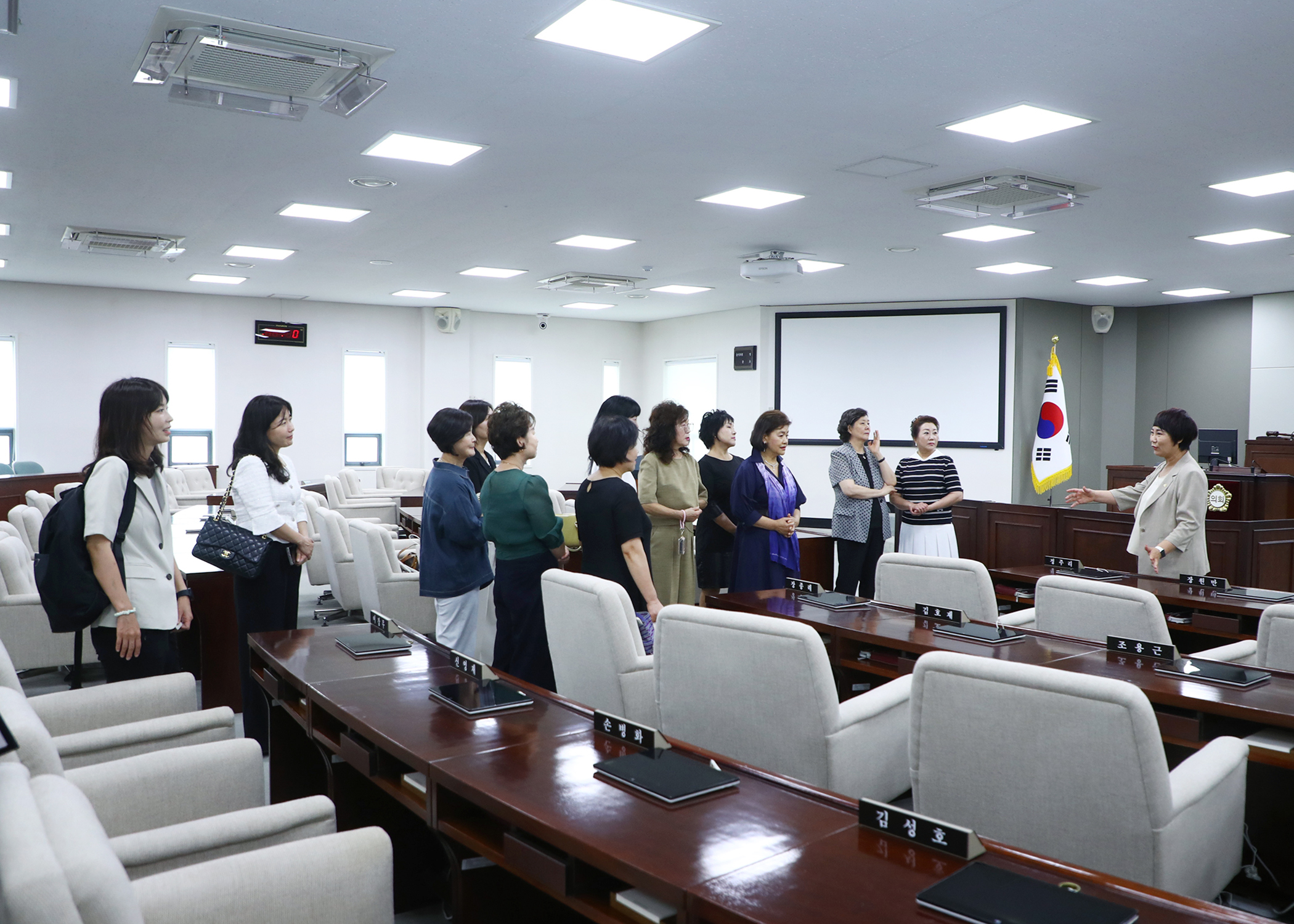 민주평화통일 자문회의 송파구협의회 여성분과위원회 송파구의회 방문 - 8