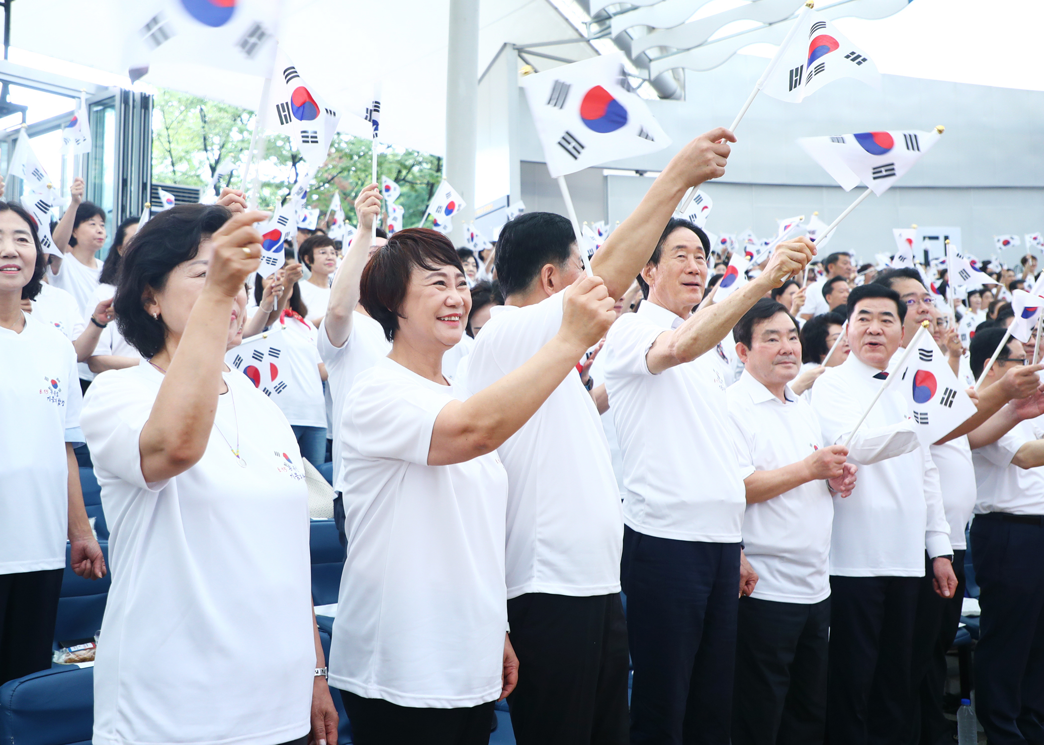 8.15 빛을 되찾은 날 기쁨의 합창 - 36