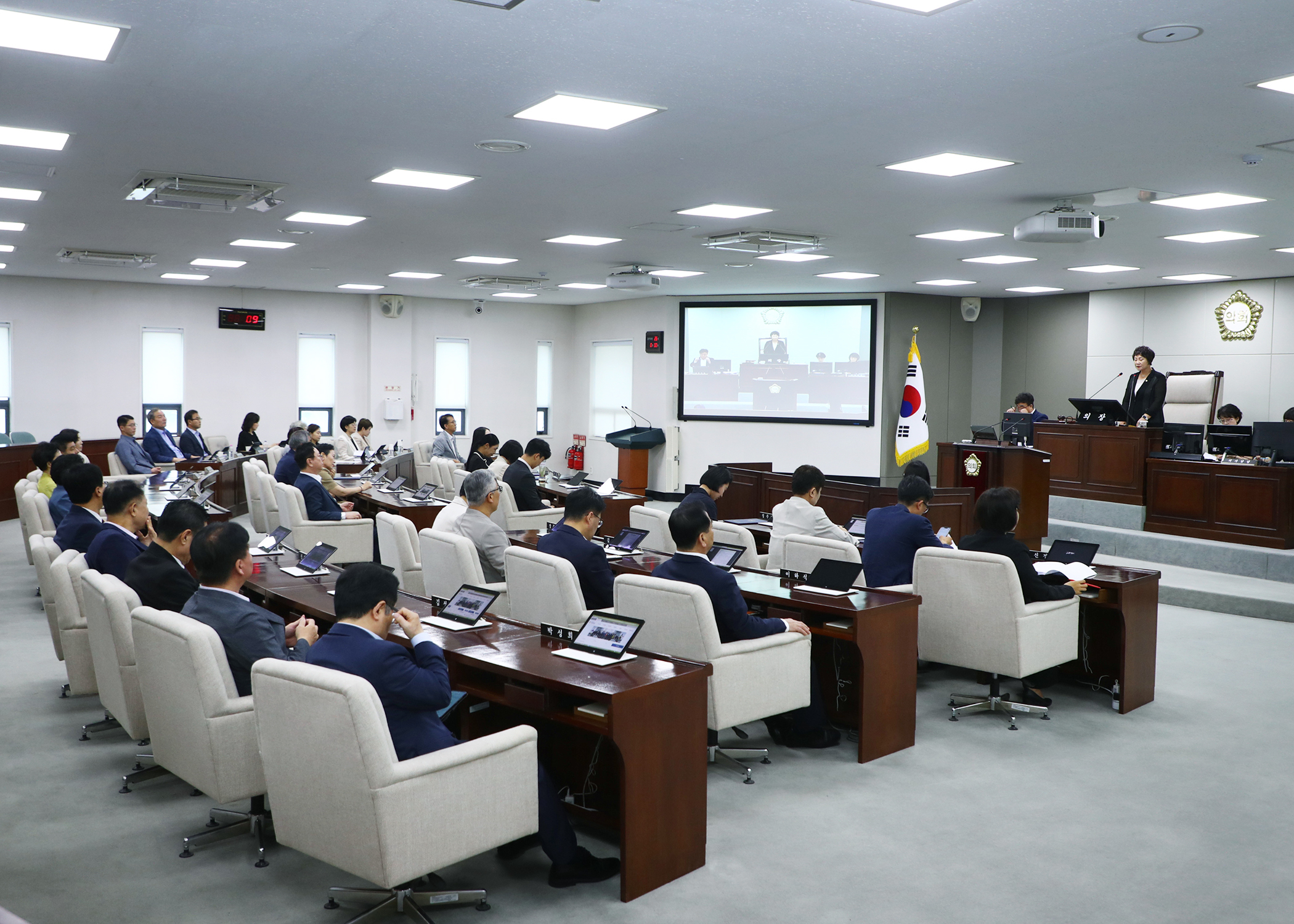 제324회 임시회 폐회 - 5