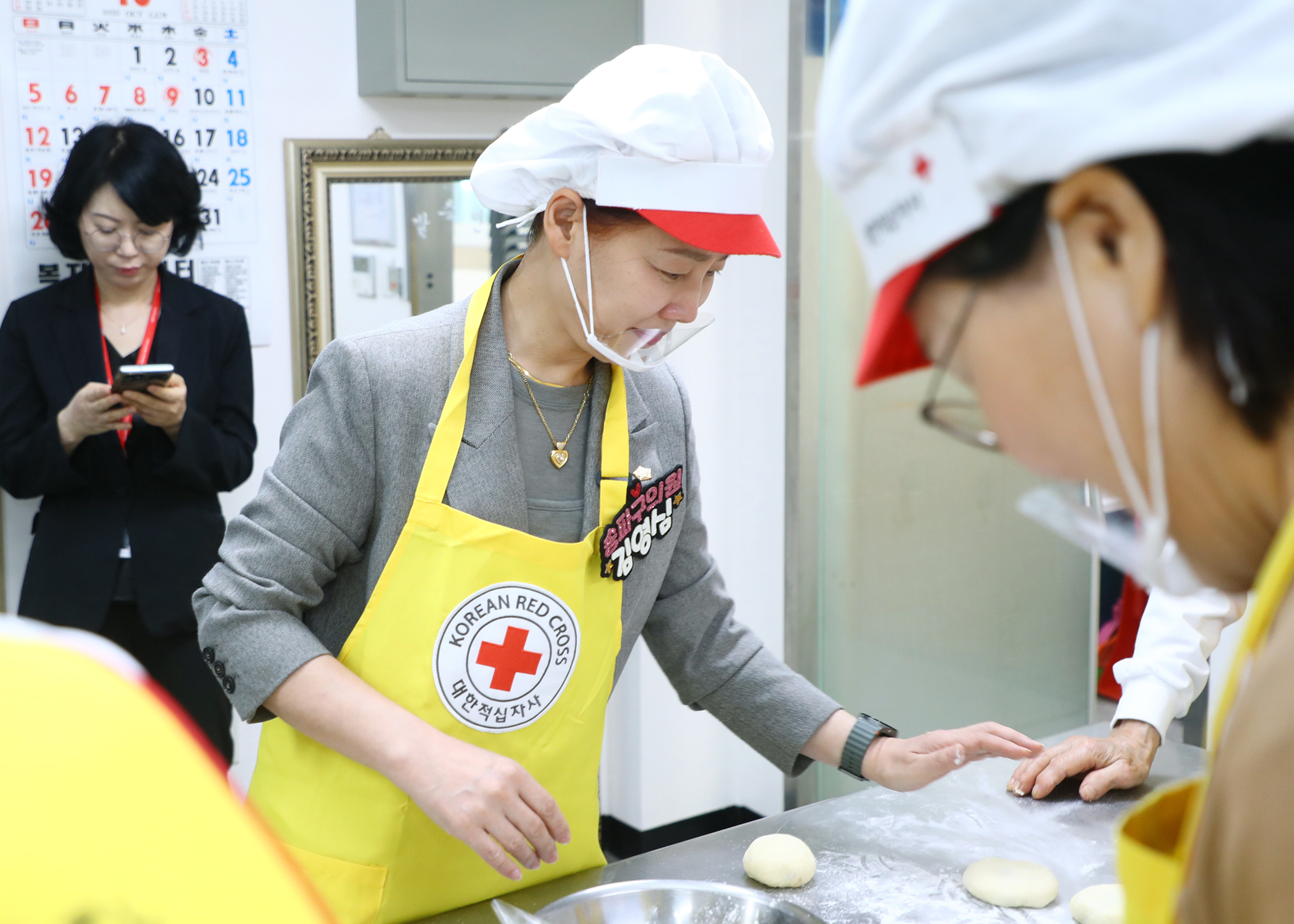 대한적십자사 창립120주년 기념 셀럽 일일피티시에 봉사 참석 - 4