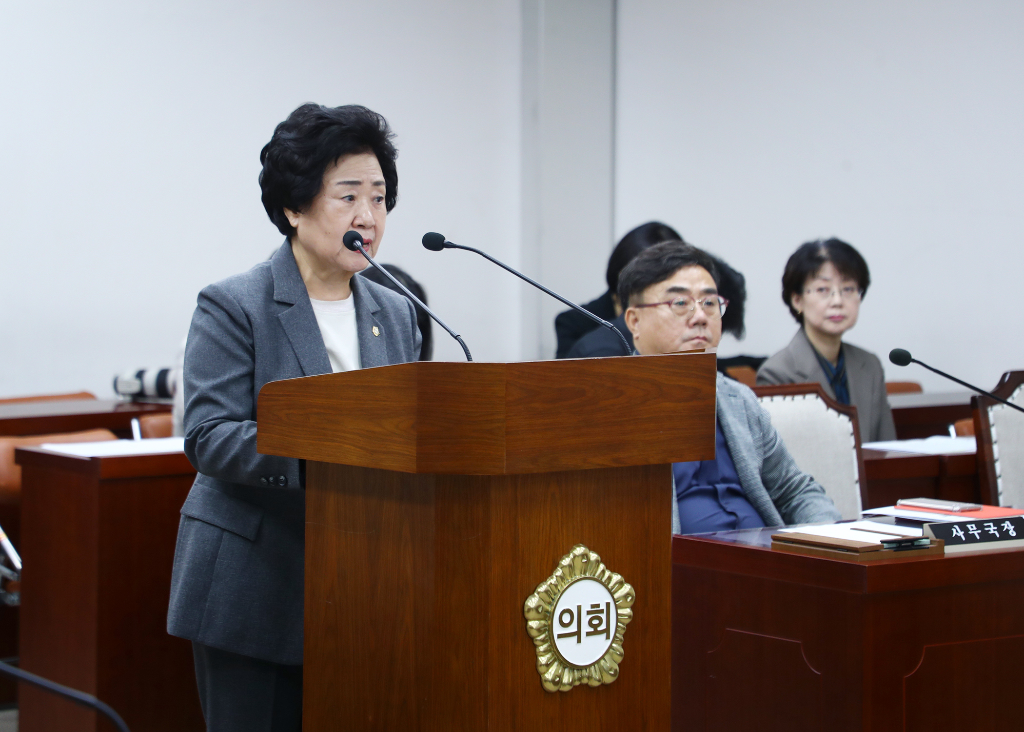 제325회 임시회 운영위원회 - 6