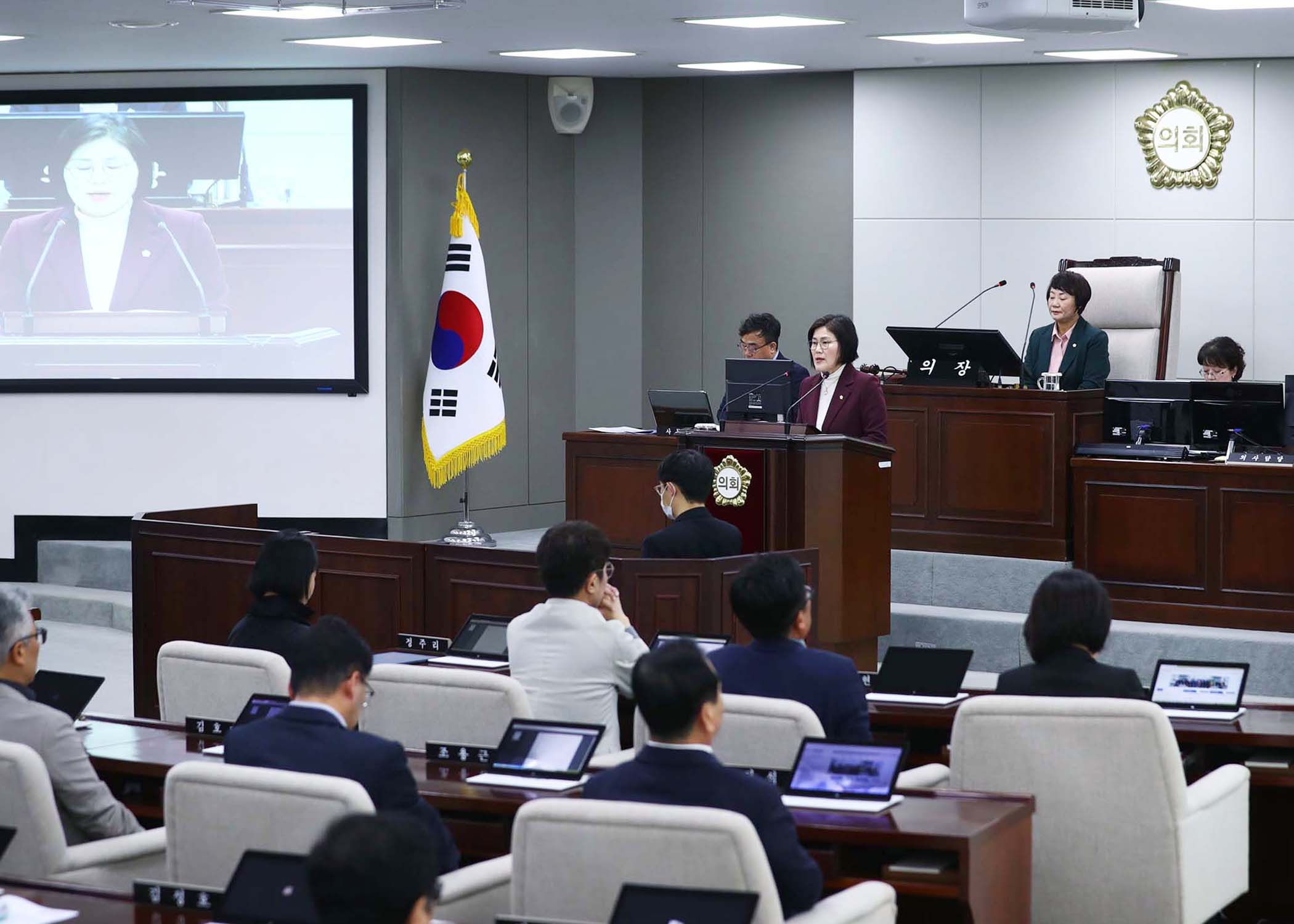 제326회 임시회 폐회 - 6