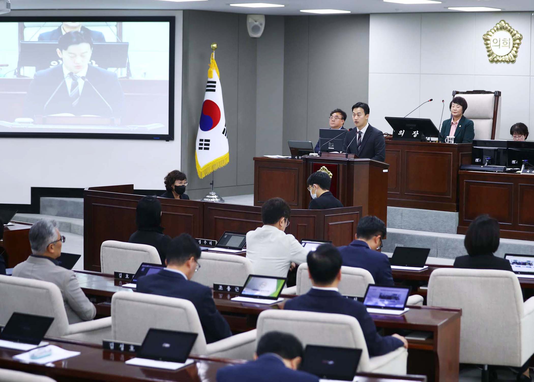 제326회 임시회 폐회 - 2