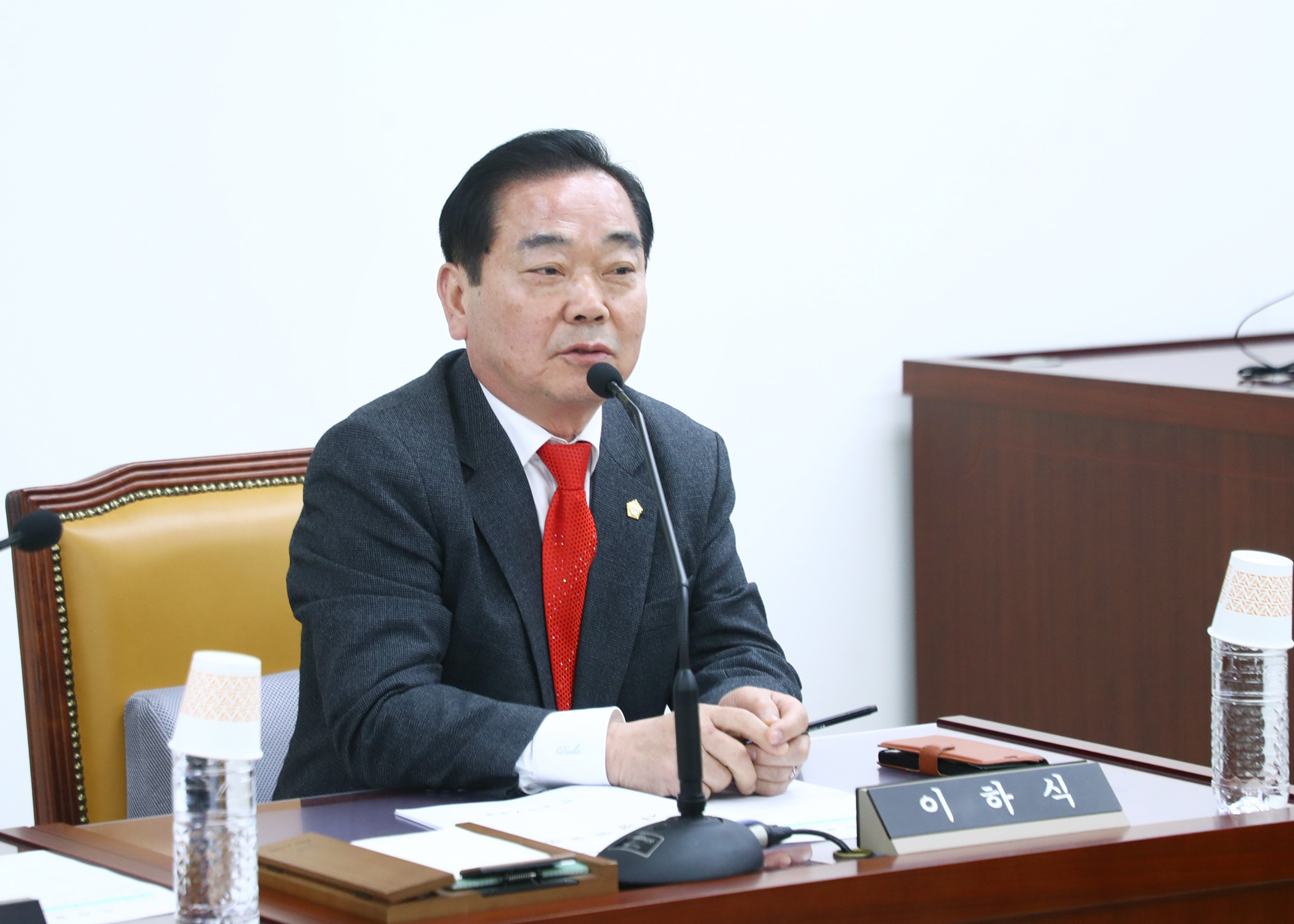 제327회 정례회 예산결산특별위원회&lpar;추경&rpar; - 1