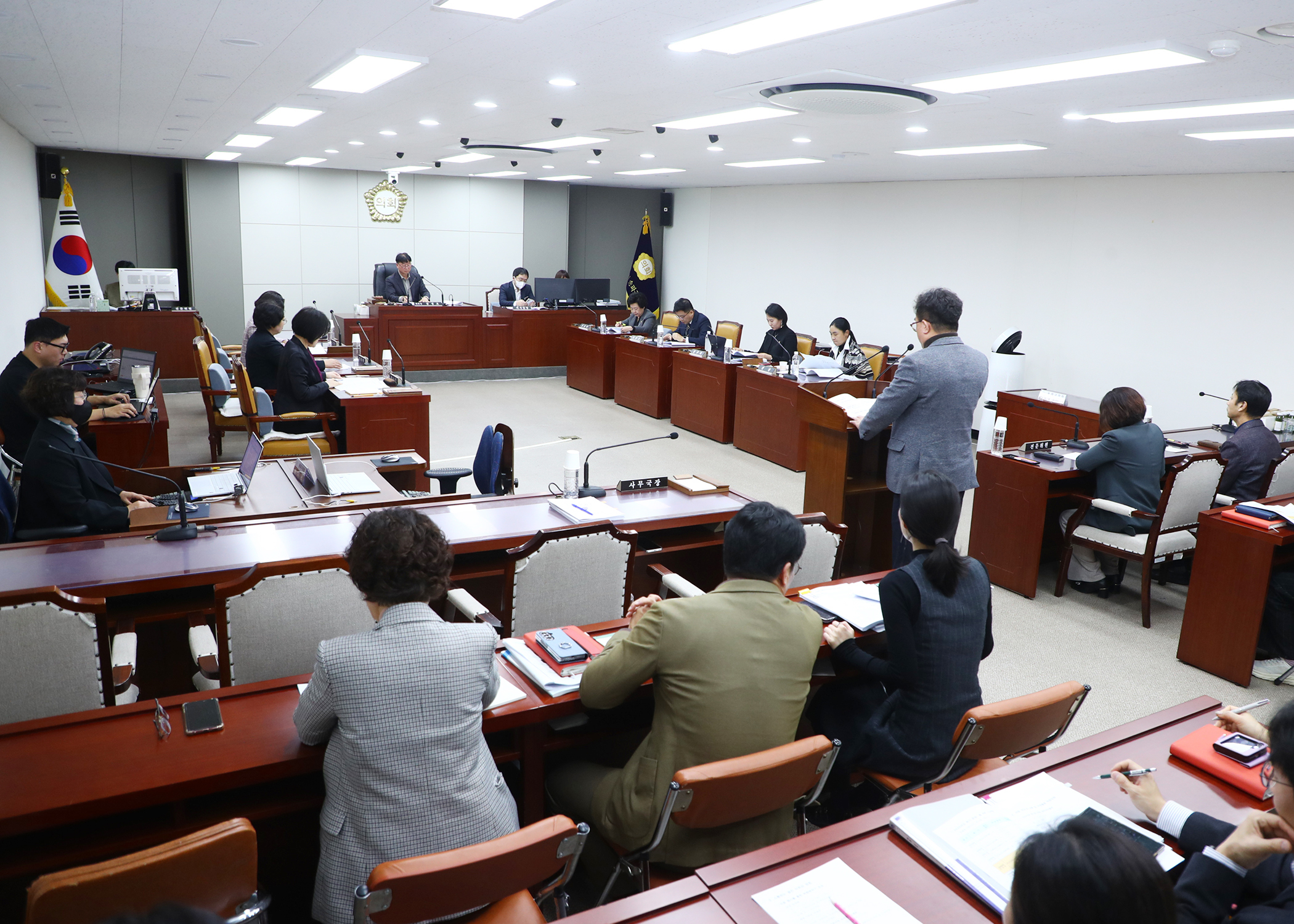 송파구의회 행정사무감사 - 6