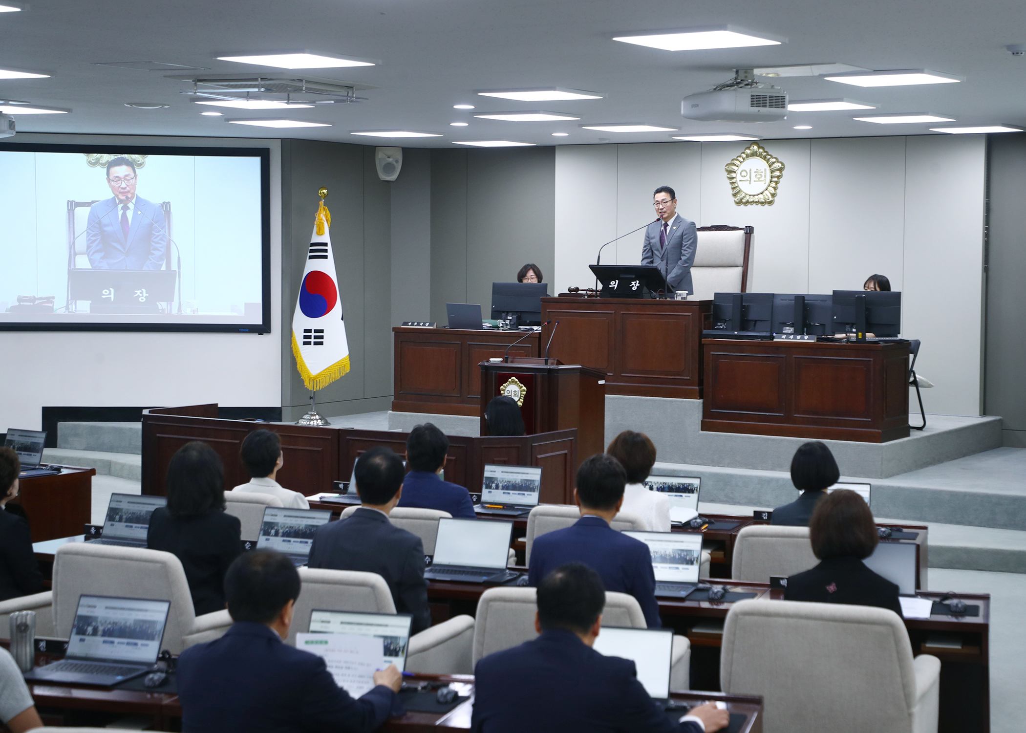 제334회 임시회 개회 - 2
