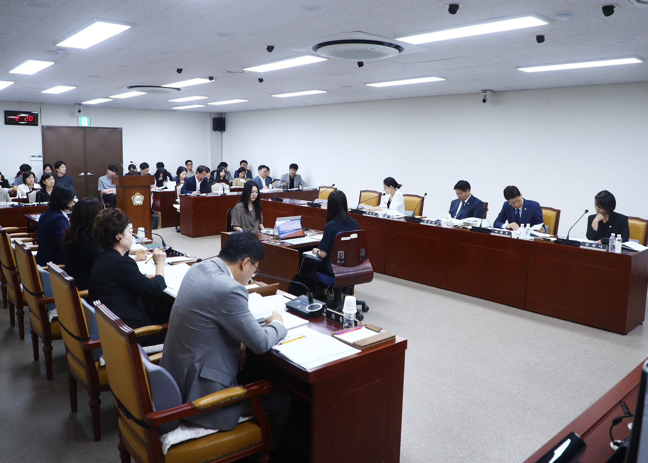 제334회 임시회 행정교육위원회 - 8