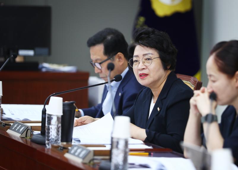 제324회 임시회 행정교육위원회