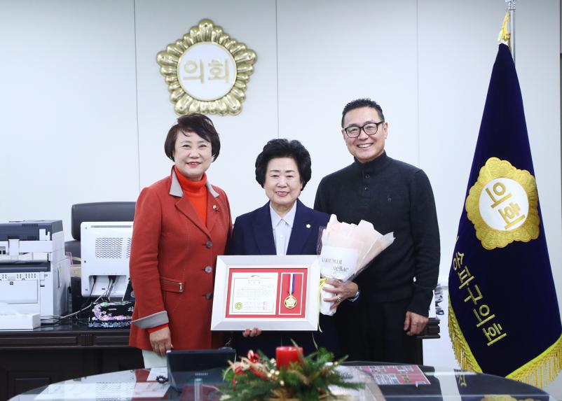 2025 대한민국 지방자치평가 의정정책대상 최우수상 수상